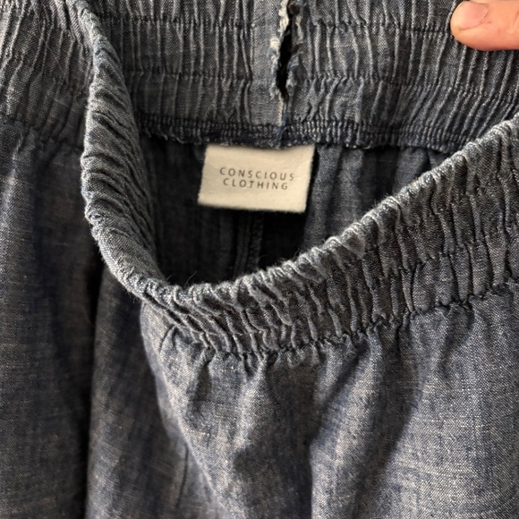 Conscious Clothing Chambray Linen wide leg crop pants - Picture 3 of 5